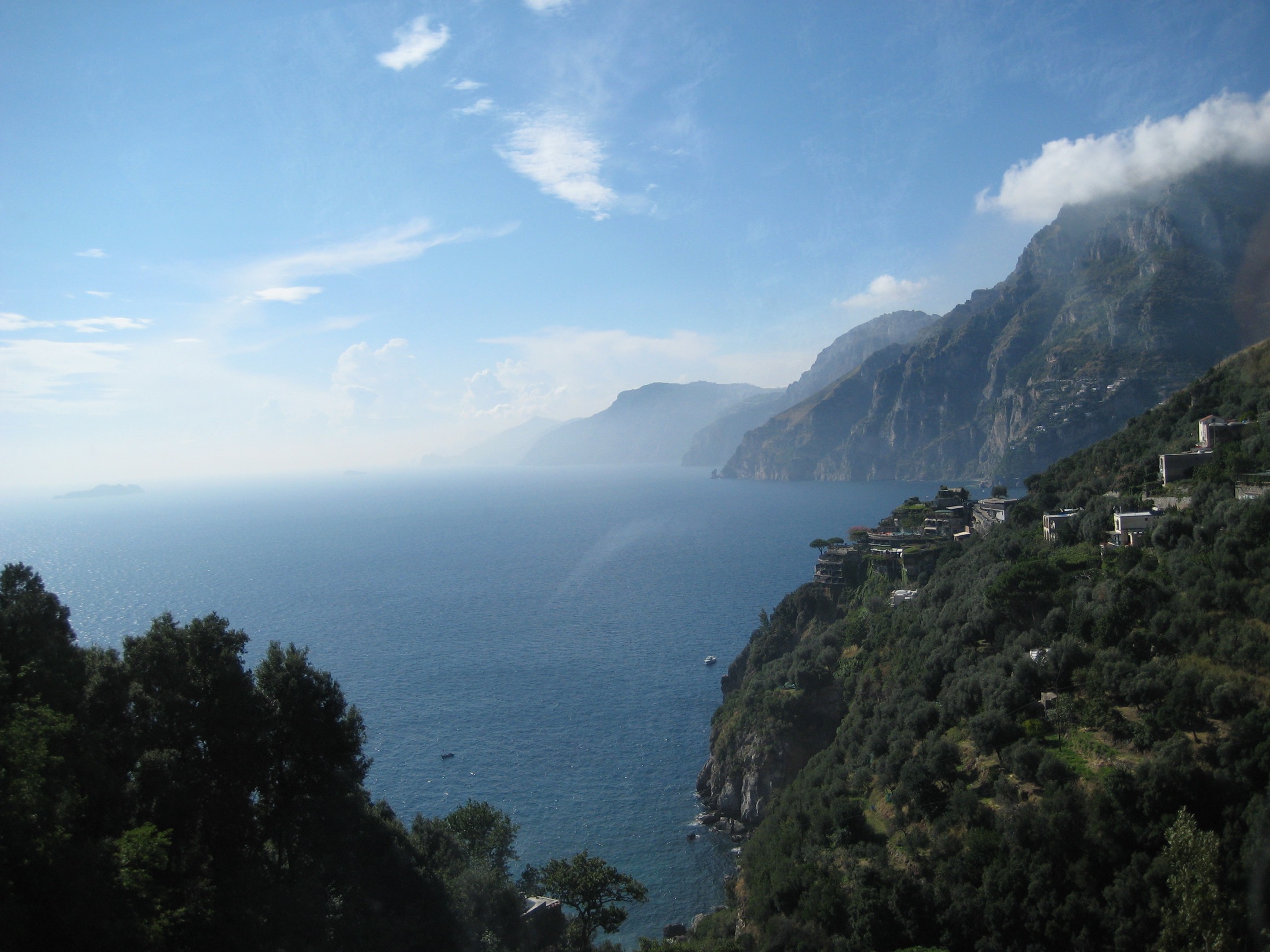 Vue sur la cote amalfitaine en Italie
